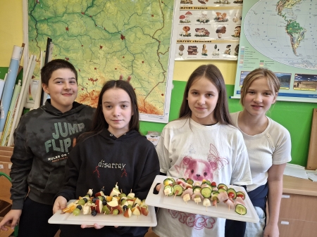 ZDROWE PRZEKĄSKI W KL. VI C