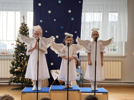 PRZEGLĄD KOLĘD I PASTORAŁEK 