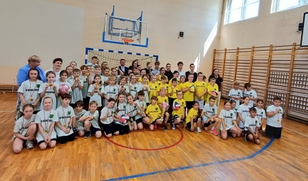 FOTORELACJA Z OLIMPIADY SPORTOWEJ KL. I – III