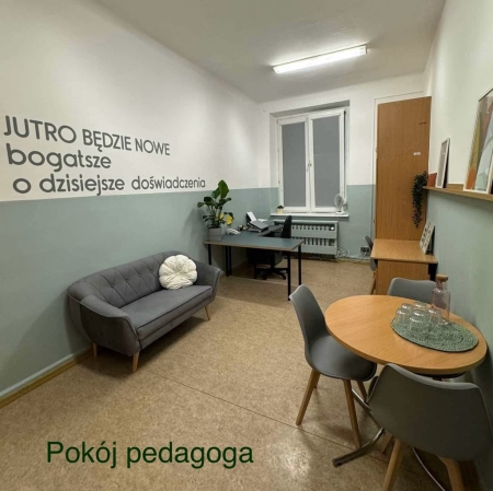 Rodzice dla szkoły – wakacyjna transformacja gabinetów pedagoga i psychologa